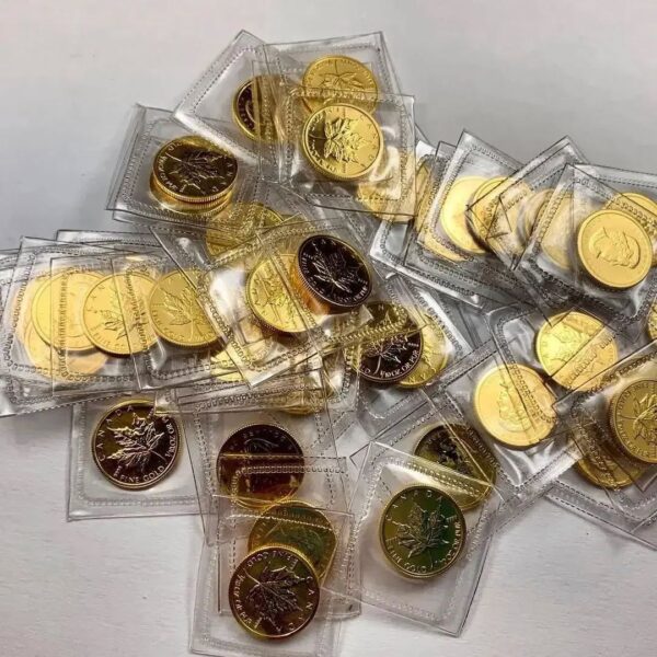 1/10 gold Canadian maple leaf